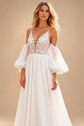 Chiffon V-Neck Court Train Ivory Beach Wedding Dress with Lace Appliques Spaghetti Straps Long Boho Wedding Gown