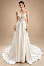 Summer Beads Lace Beach Wedding Dress for Women Spaghetti Straps V-Neck Lace Applique Boho Bride Gown Customized