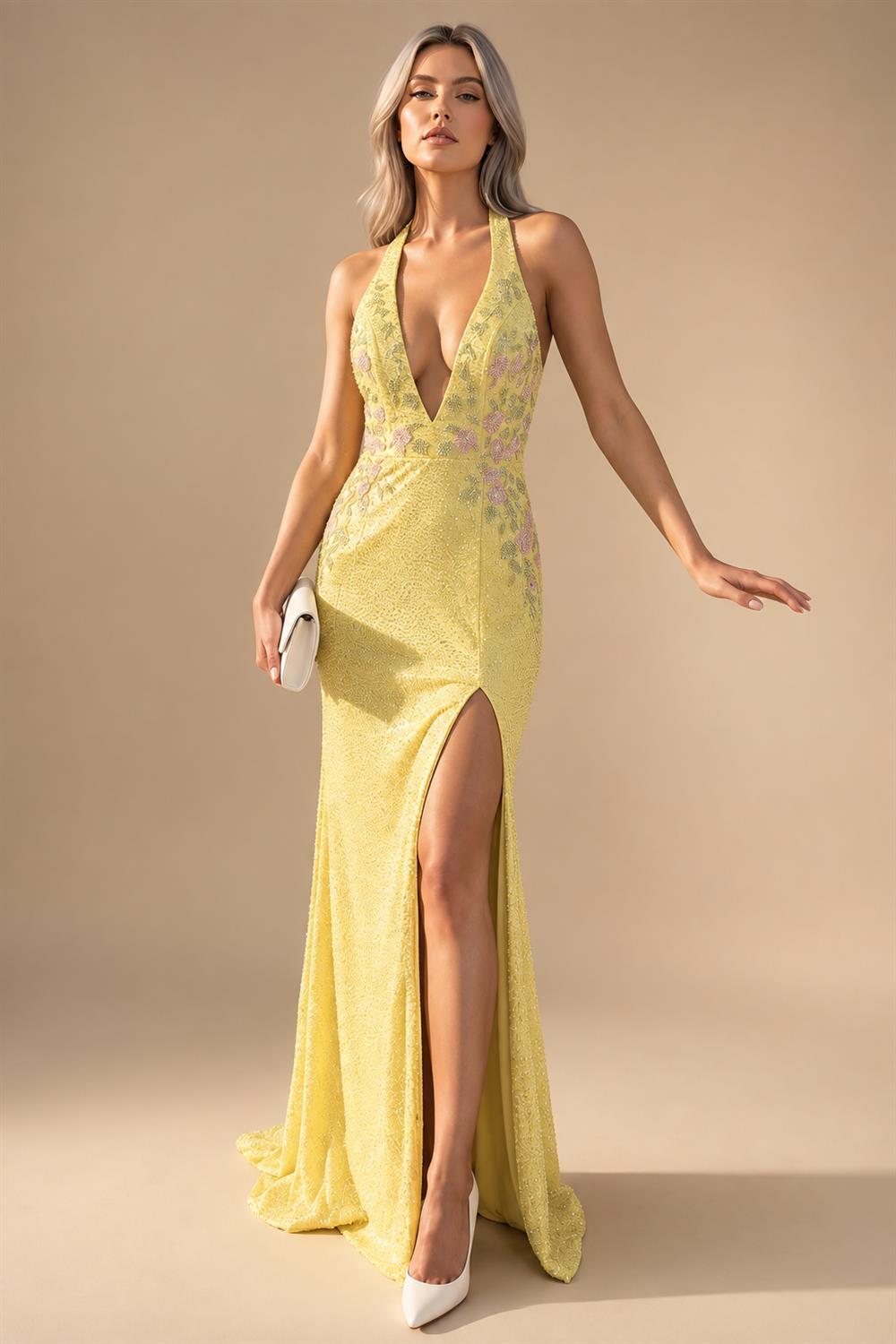 Sheath/Column Deep V Neck Halter Floor Length Prom Dress with Flower Sequin | ZapDress