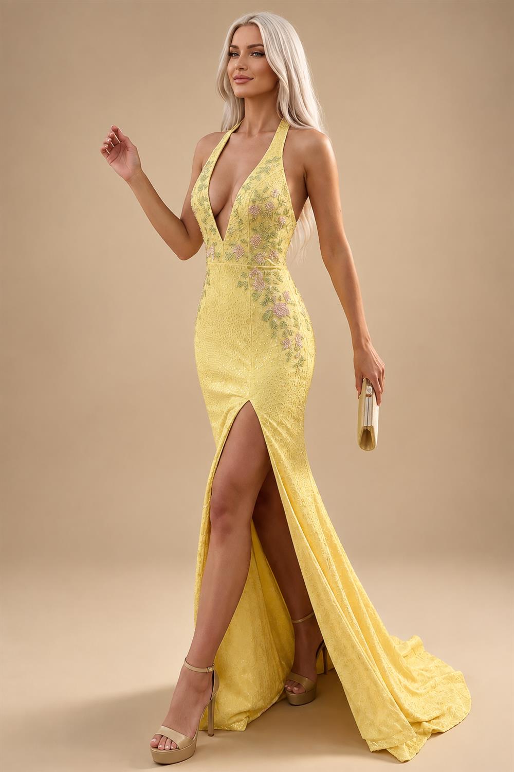 Sheath/Column Deep V Neck Halter Floor Length Prom Dress with Flower Sequin | ZapDress