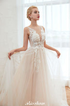 Vestido de novia de verano sin mangas con escote ilusión color champán