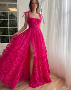 Elegantes A-Linien-Ballkleid aus 3D-Blumenspitze mit Schlitz in Fuchsie