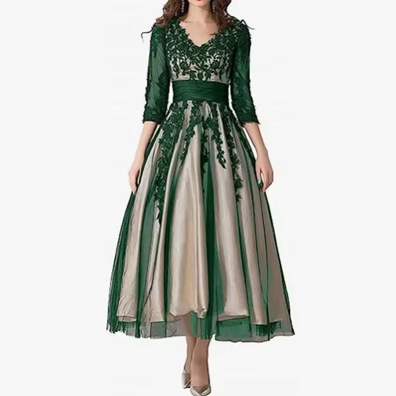 Vestido de Comprimento Médio em Dois Tons com Aplicação de Renda | Vestido Formal com Decote em V, Mangas até Meio Braço e Corset nas Costas
