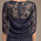 Vestido de noite em chiffon com capa de renda | Vestido adornado para a mãe da noiva