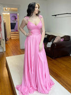 Iona | Robe longue de bal en mousseline plissée rose coupe trapèze