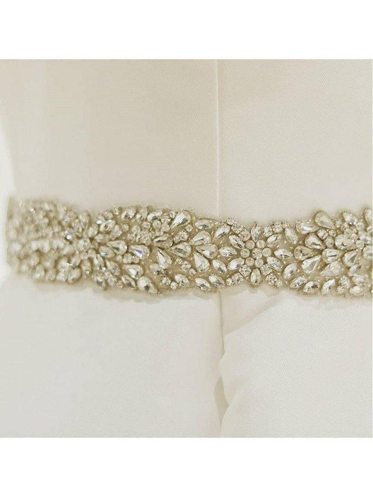 Vestidos de Noiva em Tafetá Marfim com Alças Finas e Bordados de Miçangas