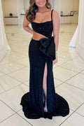 Jacy | Hermosos vestidos de fiesta con escote redondo de sirena en negro con lentejuelas y abertura