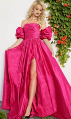 Vestido em Tafetá com Mangas Bufantes e Corte em A