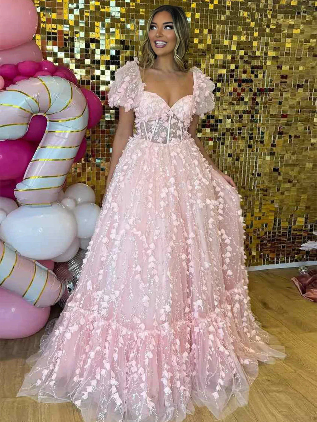 Keisha | Vestido de fiesta con mangas abullonadas en forma de corazón rosa princesa y flor en 3D