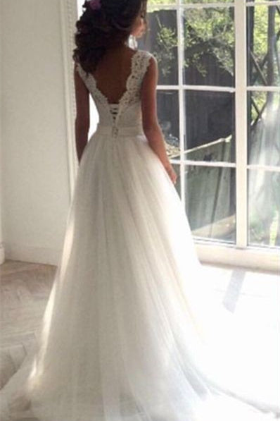 Abito da sposa semplice a trapezio in pizzo, senza maniche, con cintura e schiena scoperta