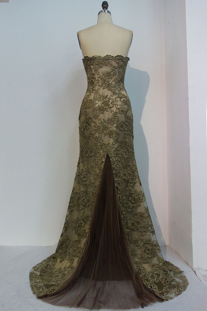 Robe de bal longue au sol sirène bustier sans bretelles en dentelle avec décolleté cœur