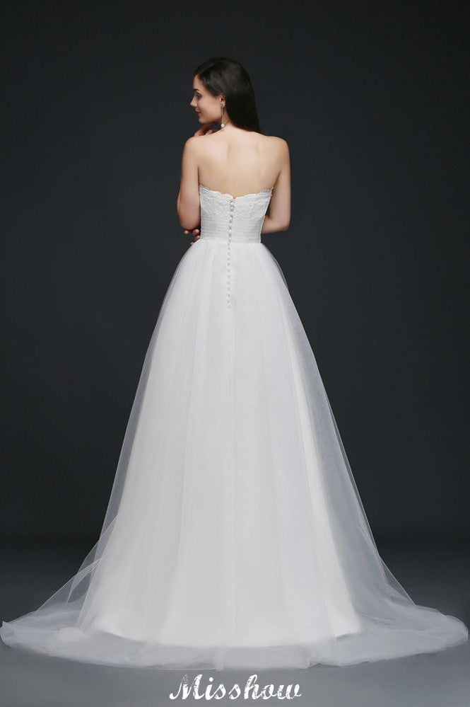 Vestido de novia de tul blanco con encaje y corte en A sin tirantes