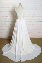 Último Vestido de Noiva Comprido em Chiffon com Decote em V e Renda em Linha A
