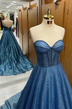 Leon | Robe longue de bal marine à perles et paillettes, décolleté en cœur, coupe évasée