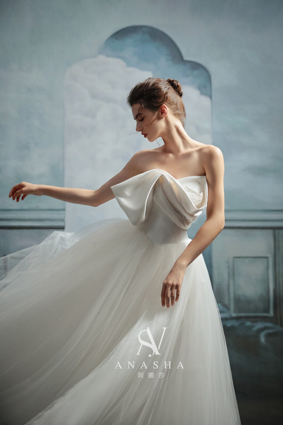 Modern Strapless Satin Bow Ball Gown Wedding Dress with Tulle Skirt & Chapel Train