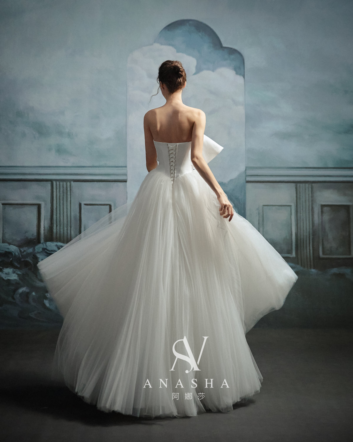 Modern Strapless Satin Bow Ball Gown Wedding Dress with Tulle Skirt & Chapel Train