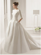 Langes A-Linien-Brautkleid mit Bateau-Ausschnitt und halblangen Ärmeln aus Polyester mit rückenfreiem Schnitt und Taschen