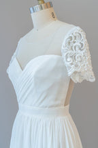Abito da sposa lungo a linea ad A in chiffon senza schiena con maniche