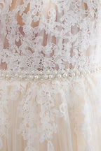 Abiti da sera lunghi a linea ad A con applicazioni, pizzo e tulle con collo all'americana