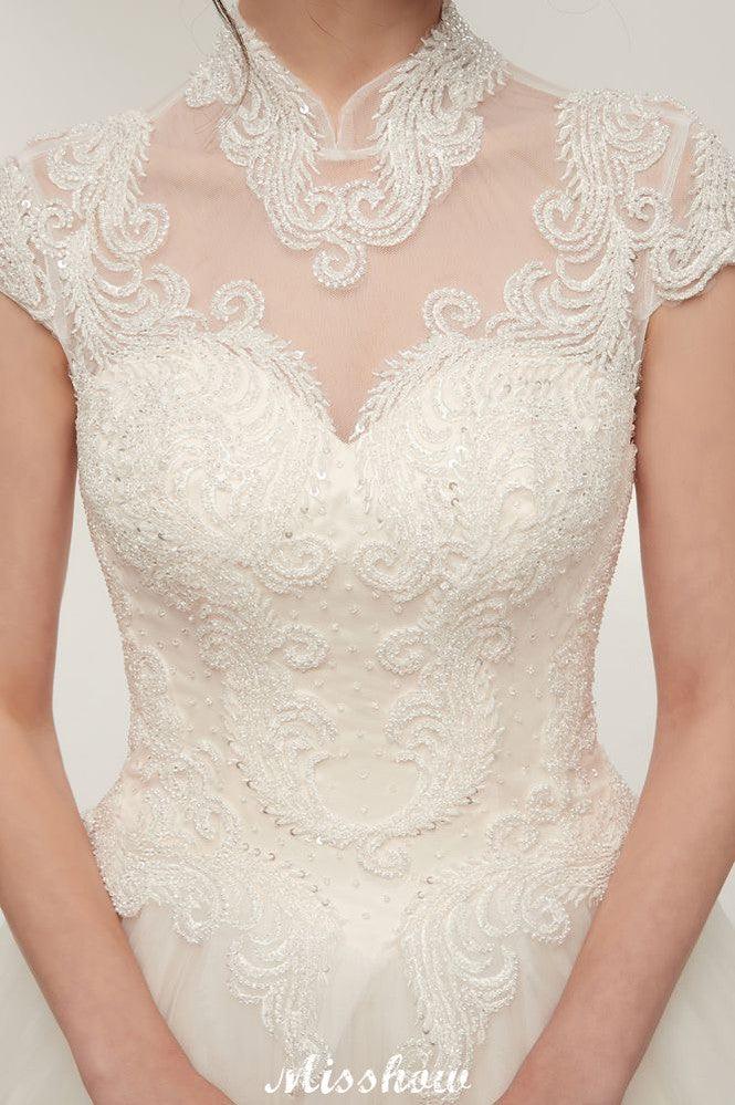 Robe de mariée longue en ligne A, col haut, appliques en dentelle, manches courtes avec laçage