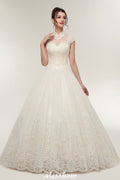 Robe de mariée longue en ligne A, col haut, appliques en dentelle, manches courtes avec laçage