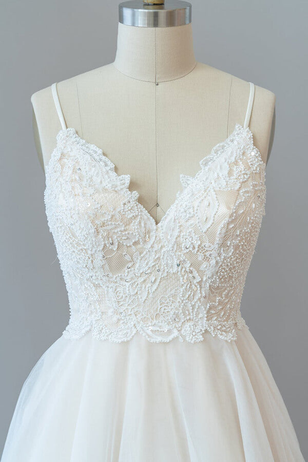 Abito da sposa lungo a linea ad A con spalline sottili, pizzo, tulle e schiena scoperta