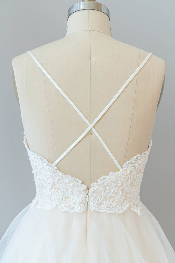 Abito da sposa lungo a linea ad A con spalline sottili, pizzo, tulle e schiena scoperta
