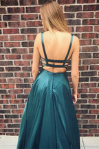 Robe de bal longue en satin extensible à jupe évasée carrée