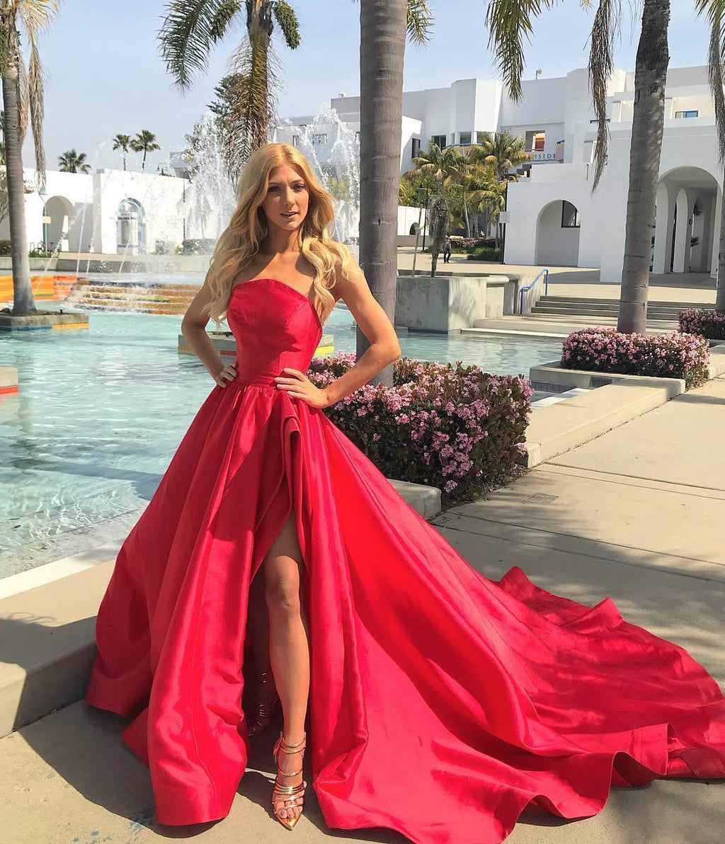Robes de bal longues en satin, sans bretelles, coupe évasée, fente latérale, avec traîne