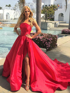 Robes de bal longues en satin, sans bretelles, coupe évasée, fente latérale, avec traîne