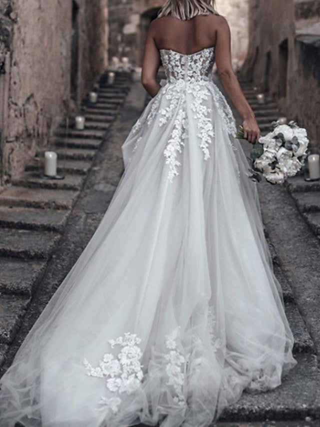 Vestidos de Noiva Longos em A, Sem Alças, com Saia em Escova, Renda, Tule e Sem Mangas