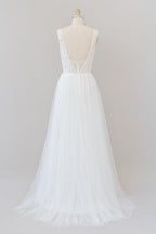 Vestido de novia largo de gasa con escote en V, tirantes finos y espalda abierta