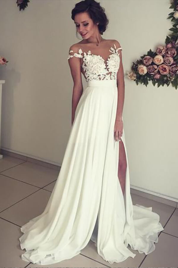 Langes A-Linien-Brautkleid aus Chiffon mit Herzausschnitt und Spitzenapplikationen und Schlitz