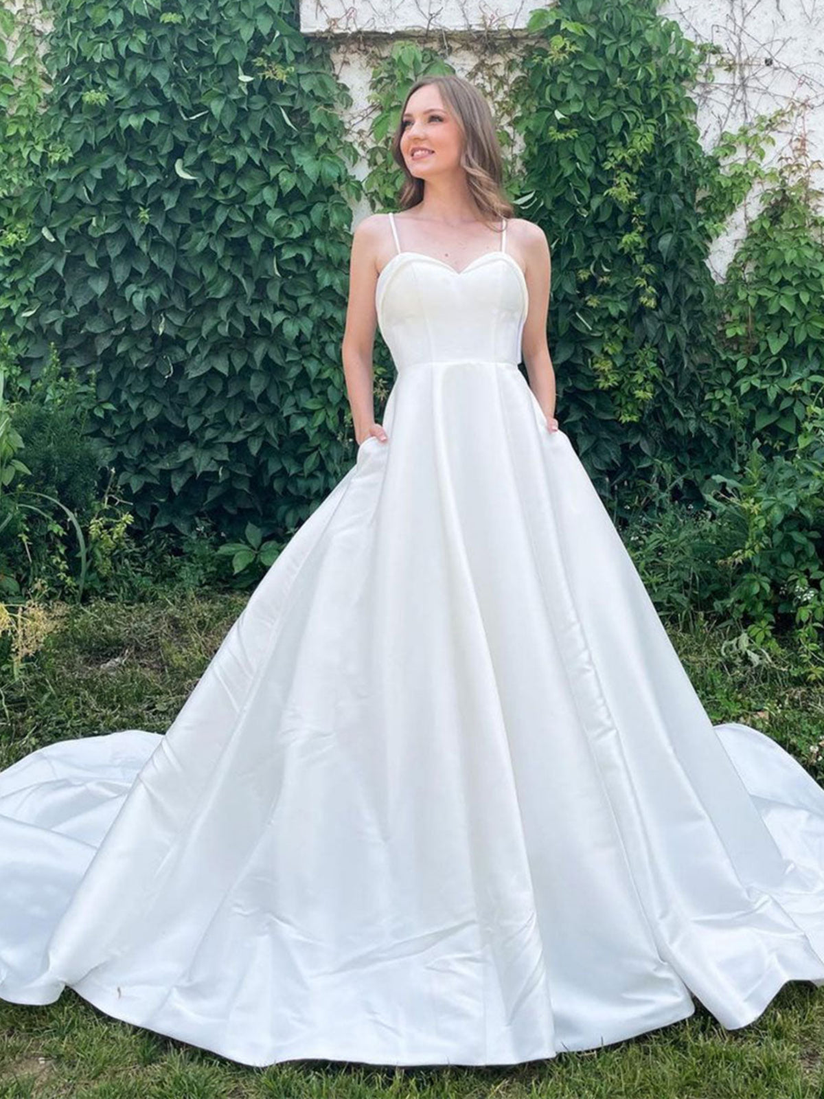 Long A-line Sweetheart Satin Wedding Dress Open Back Bridal Gowns with Pockets