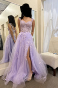 Robe de bal longue en tulle à jupe évasée, décolleté cœur, dos en dentelle sans dos avec fente