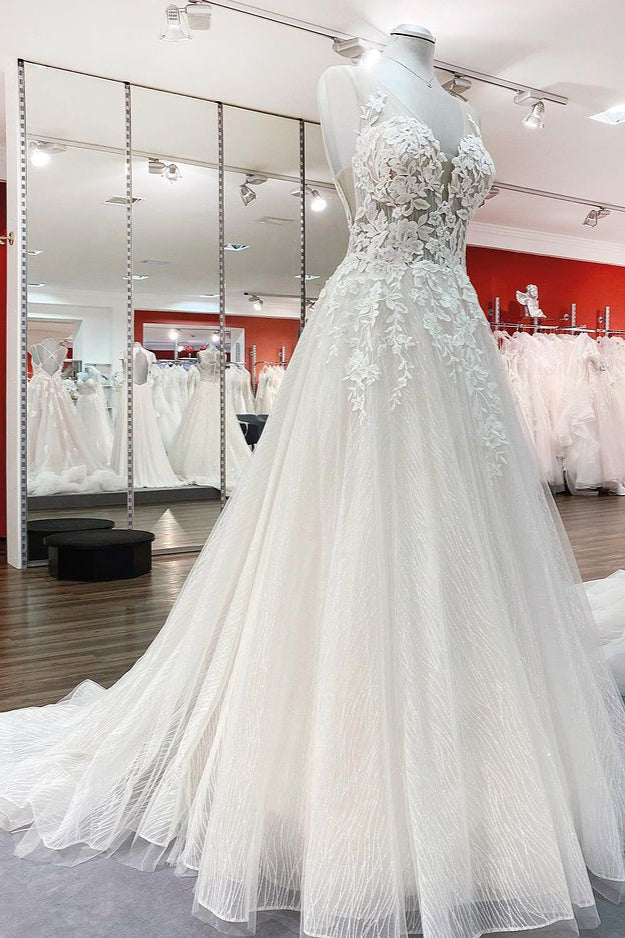 Vestido de novia largo de tul con escote en A y espalda abierta