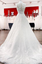 Vestidos de novia largos de corte A con apliques de encaje y tul