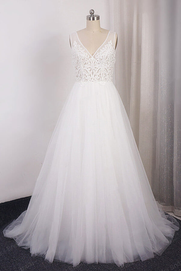 Vestido de novia largo de tul con encaje y apliques de escote en V y corte A