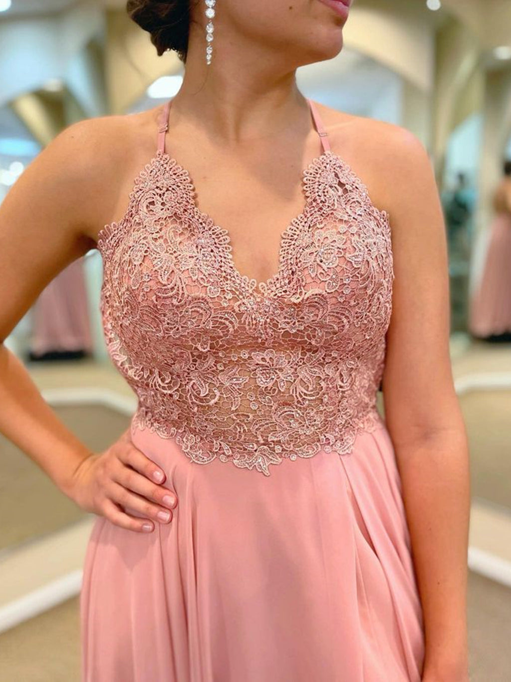 Abito lungo a linea ad A con scollo a V in chiffon di pizzo rosa con spacco, abito formale da sera per laurea