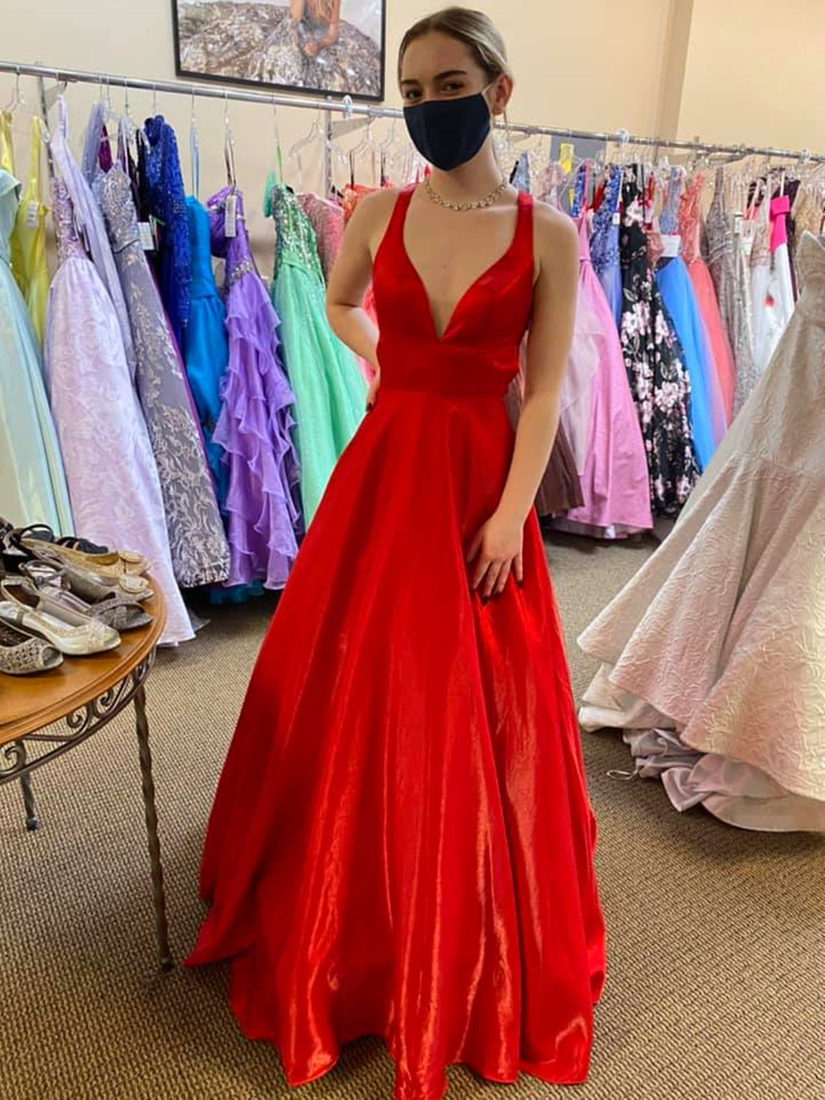 Robes longues de bal en satin à encolure en V, dos nu, avec poches, rouges, robes de soirée formelles pour remise de diplômes