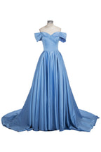 Robe longue de bal en satin bleu à épaules dénudées avec fente