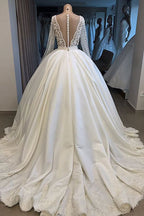 Robe de mariée longue en satin à col en V avec manches