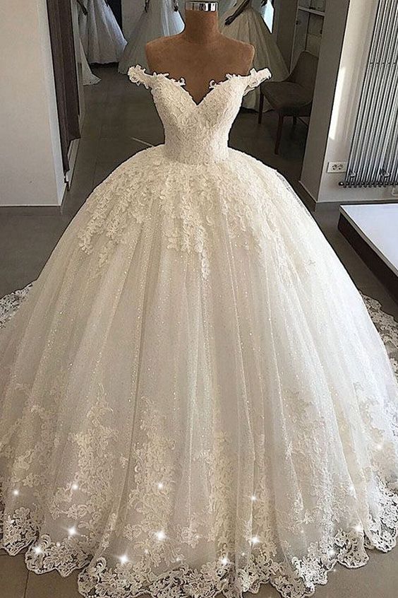 Vestidos de Noiva Longos com Renda e Tule, Decote Ombro a Ombro