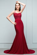 Robes de bal longues bordeaux sirène à fines bretelles en forme de cœur avec appliques et perles