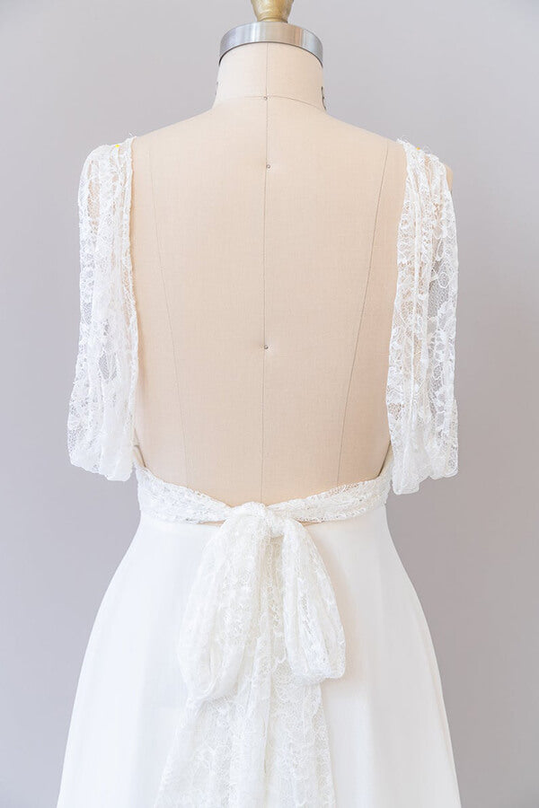 Abito da sposa lungo impero a linea ad A con scollo a V, pizzo, chiffon e schiena scoperta