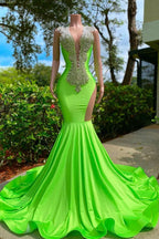 Vestido longo de baile de sereia com decote em V profundo, lantejoulas, cetim elástico e costas descobertas com apliques