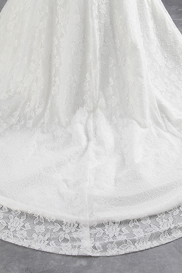 Abito da sposa lungo con spalle scoperte, pizzo a sirena e allacciatura frontale