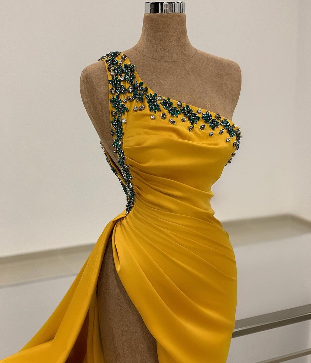 Robe de bal longue sirène à une épaule, perles, dos nu avec fente