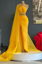 Robe de bal longue sirène en tulle à une épaule ornée de perles avec fente
