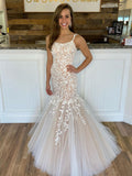 Robes de bal longues en tulle avec bretelles spaghetti, dos nu et dentelle style sirène
